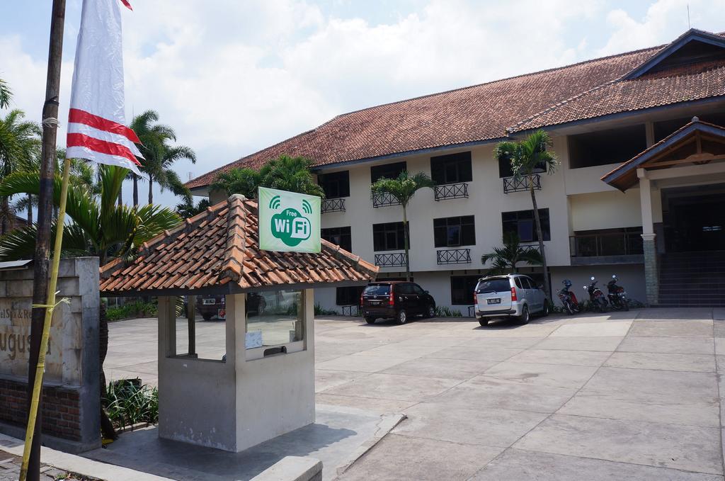 Hotel Augusta Garut Exterior photo