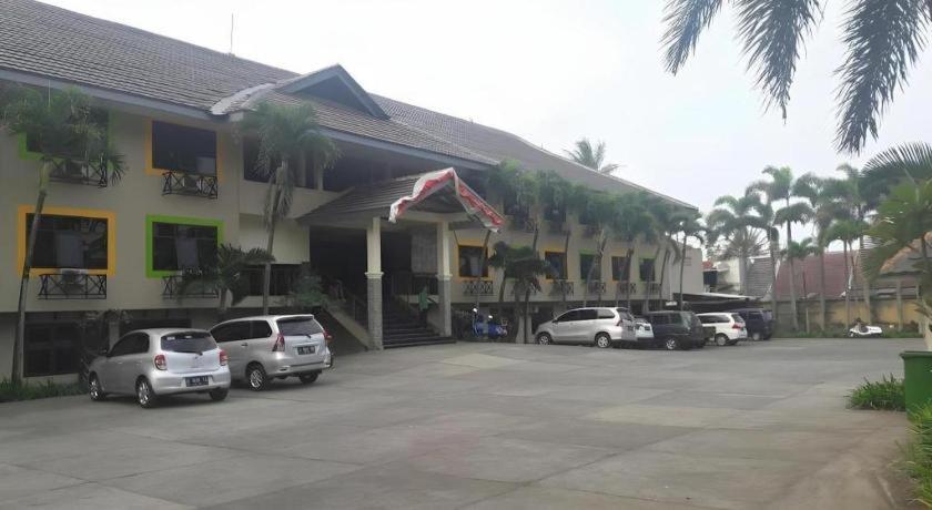 Hotel Augusta Garut Exterior photo
