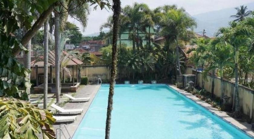 Hotel Augusta Garut Exterior photo