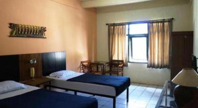 Hotel Augusta Garut Exterior photo