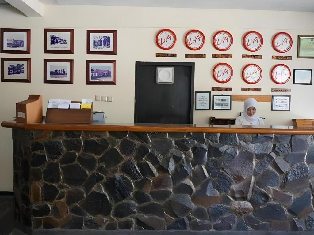 Hotel Augusta Garut Exterior photo