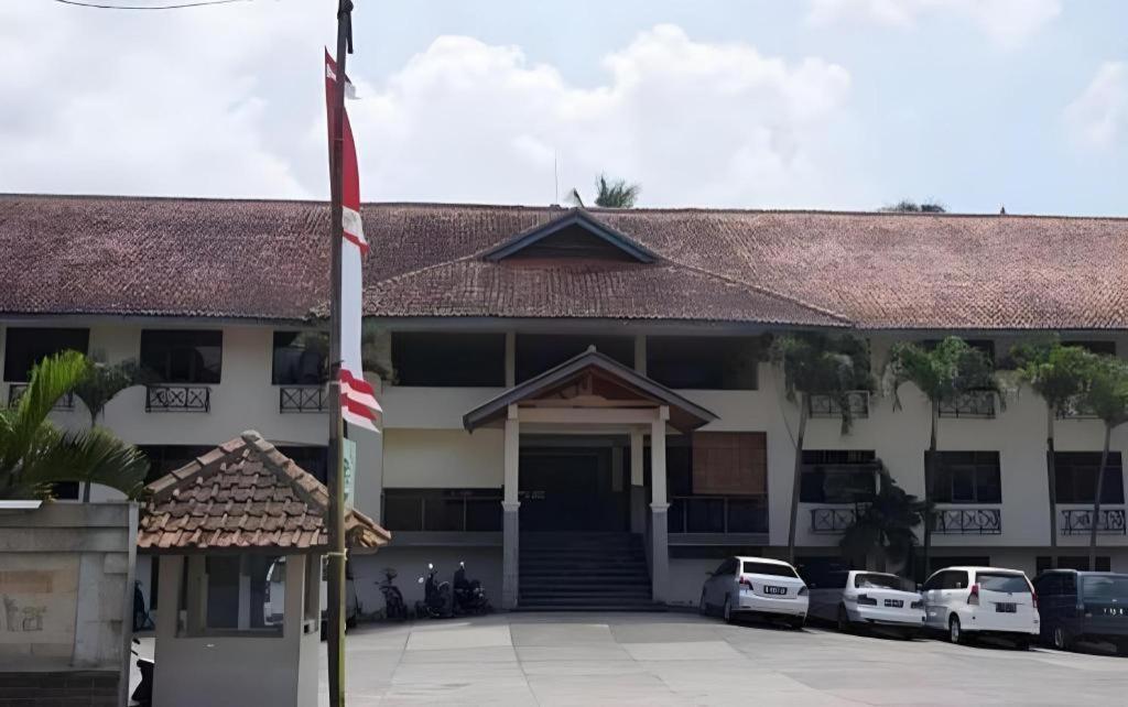 Hotel Augusta Garut Exterior photo