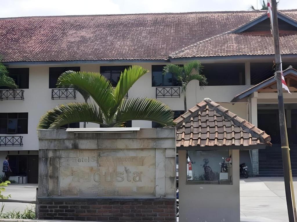 Hotel Augusta Garut Exterior photo
