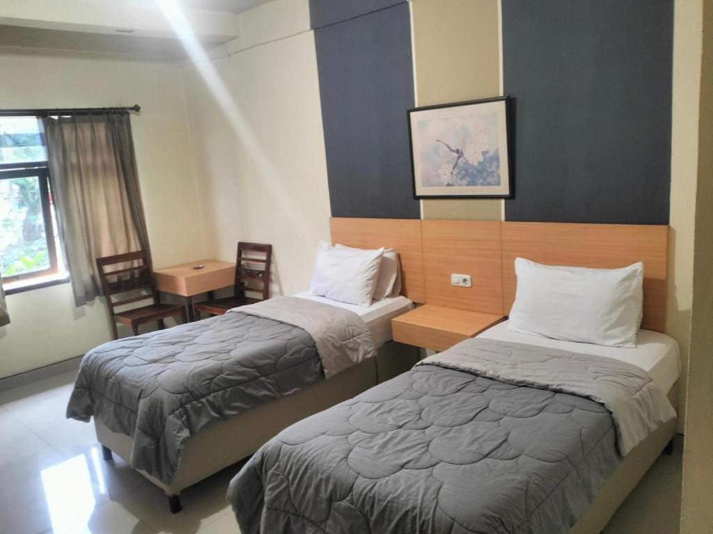 Hotel Augusta Garut Exterior photo